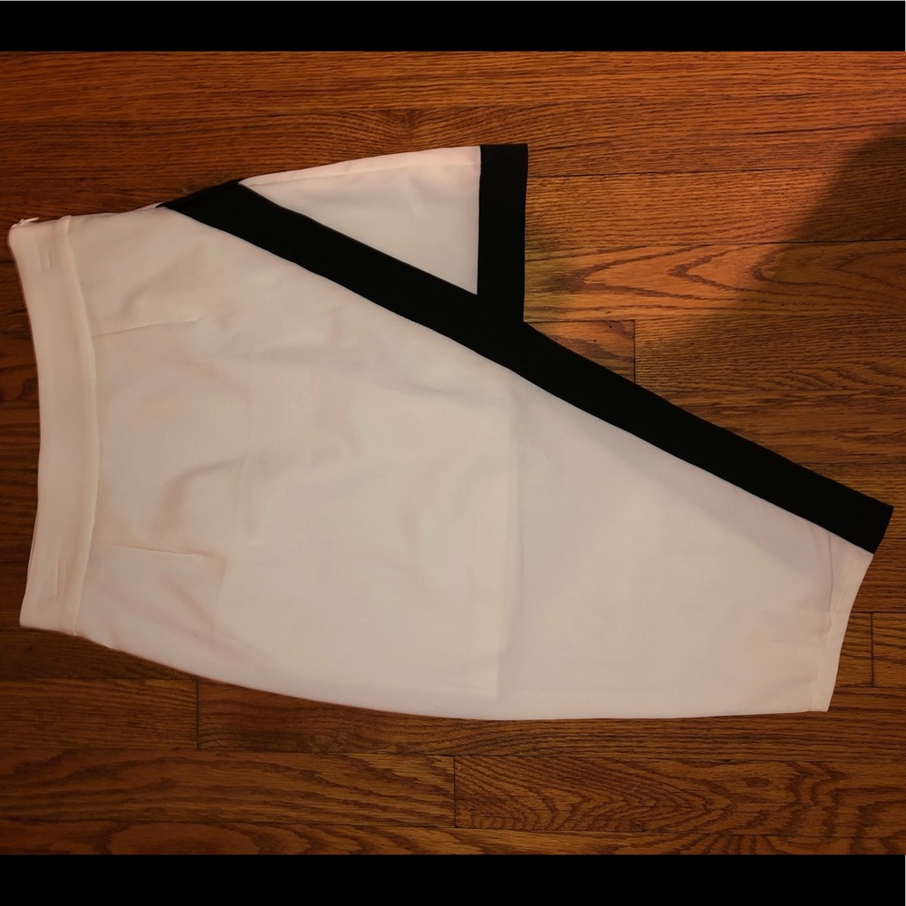 Tobi black and white skirt